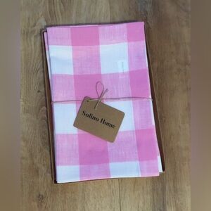 NWT Solino Home 100% line dinner napkins